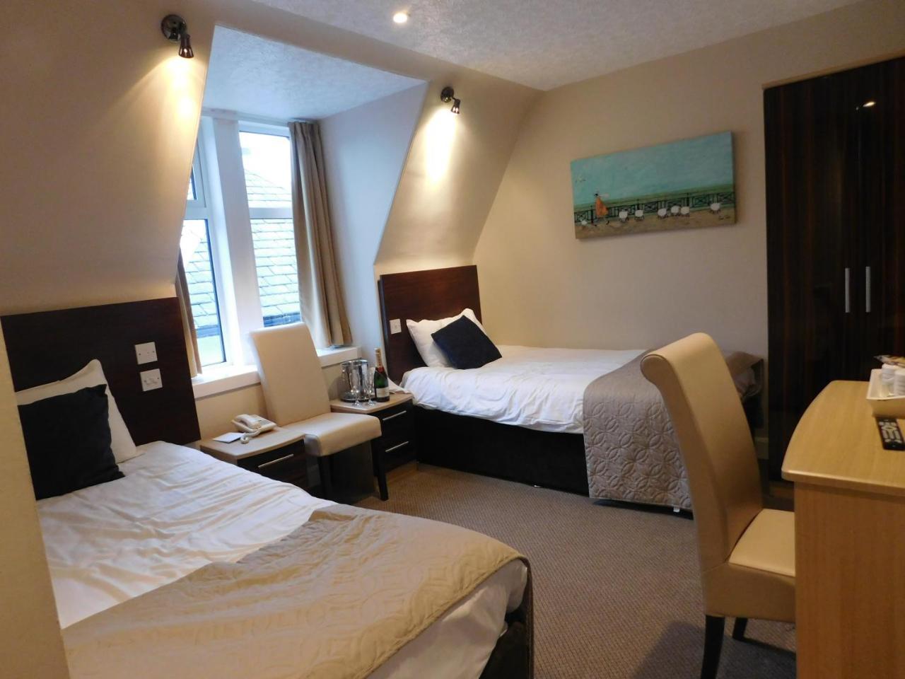 Bay Hotel