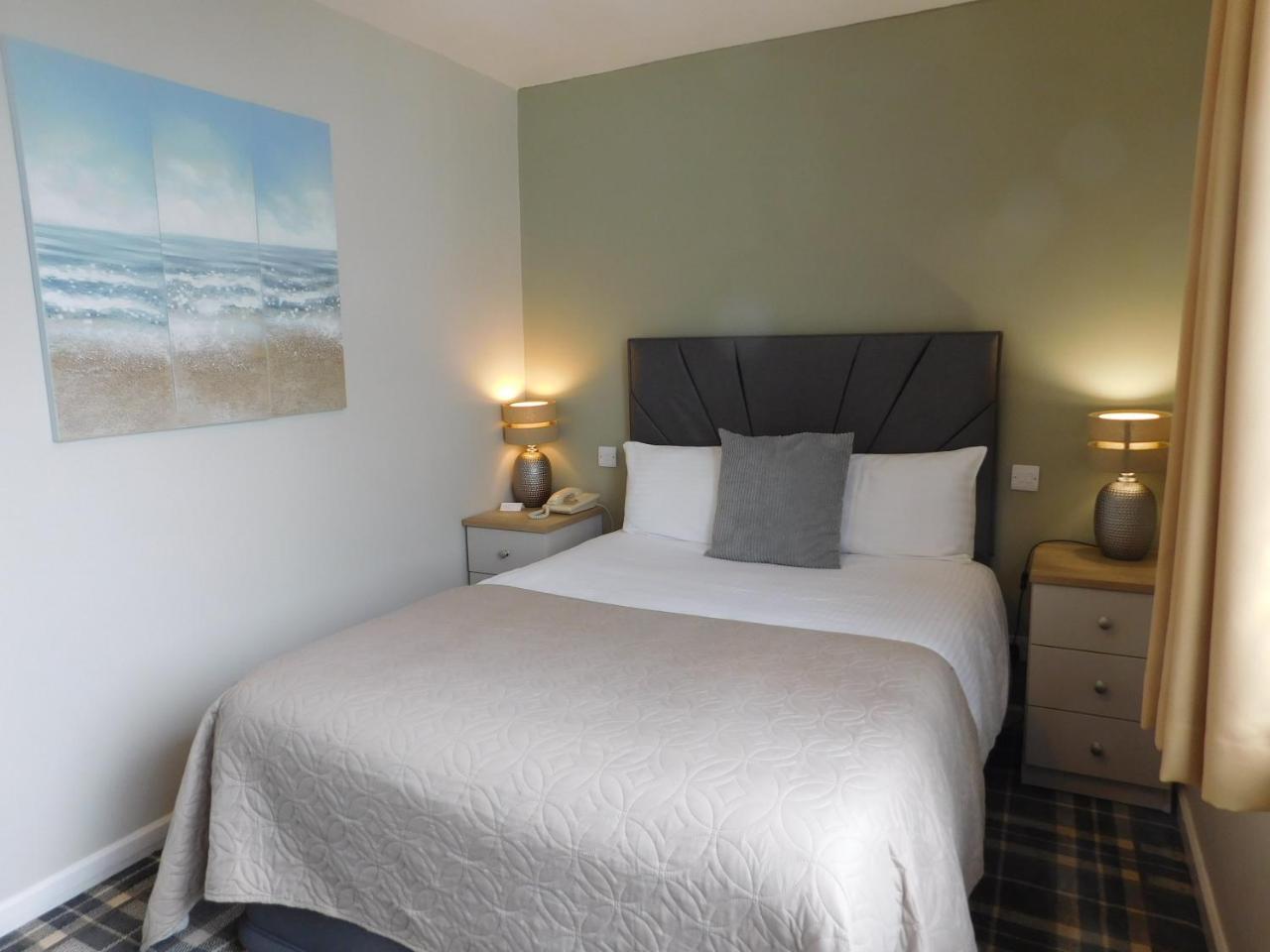 Bay Hotel 3*